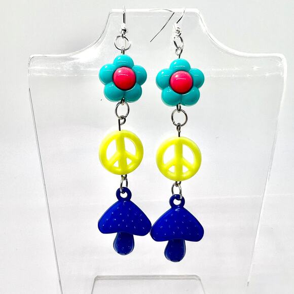 Mushroom Chain Earrings - Cottagecore Dangle Jewelry - Cute Aesthetic Style - Picture 9 of 16